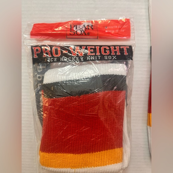 Pearsox Pro-Weight Knit Hockey Socks – Flames Retro Colors (Youth) - Picture 2 of 3